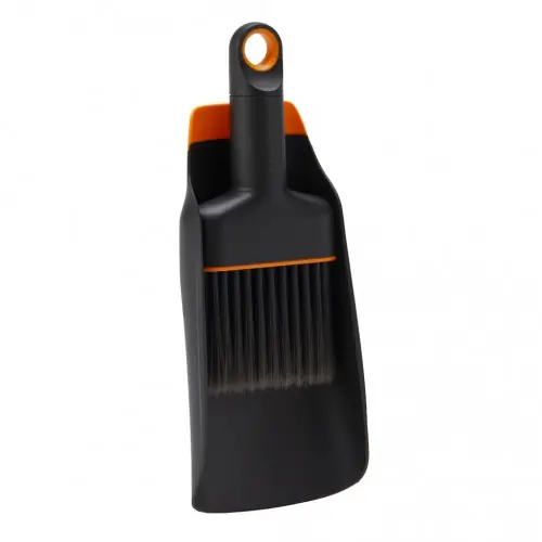 Offre Du Jour Pelle à terre avec brosse - 20,6 cm - rempotage et nettoyage des plantes - FISKARS