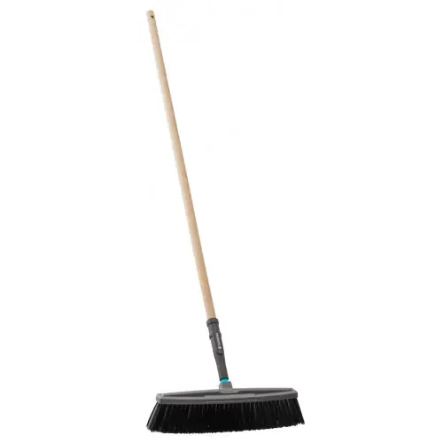 Commander Maintenant Balai de cantonnier PureLine - 45 cm - Manche bois FSC 100 % - GARDENA