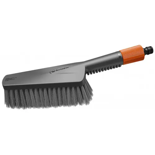 Achat Immédiat Brosse de lavage à main M souple – GARDENA
