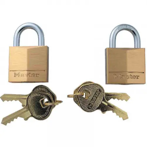2 cadenas laiton s‘entrouvrant 30 mm – MASTER LOCK Quantité Limitée