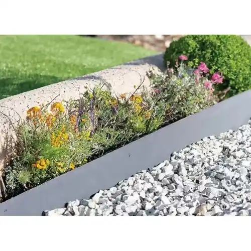 Bon Plan Bordure de jardin acier galvanisé 1,06 m - hauteur 18 cm - 5 piquets intégrés - NORTENE
