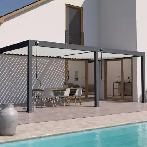 Affaire À Saisir Pergola bioclimatique adossée 6 x 3 m avec 2 stores blancs – aluminium anthracite et lames blanches – toiture étanche – Ombréa